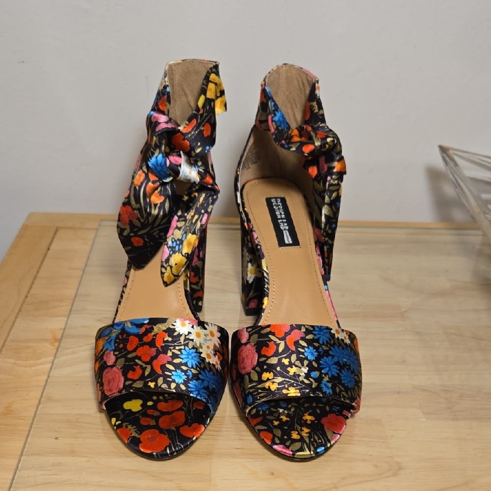 Design Lab Lord & Taylor Floral Sandals - Multicolor